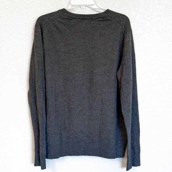 Banana Republic Sweater Men's XL 100% Extra Fine Merino Wool V-Neck Gray Preppy - Picture 2 of 6